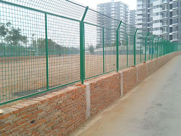 框架公路护栏网05