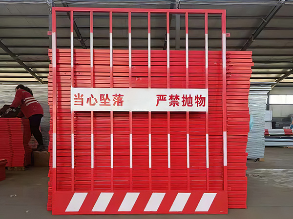 电梯井口防护围栏07