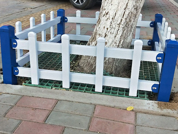 锌钢草坪护栏04